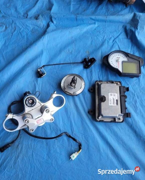 Aprilia TUONO V4 1100 rsv 2016 licznik wielkopolskie Nowy Tomyśl sprzedam