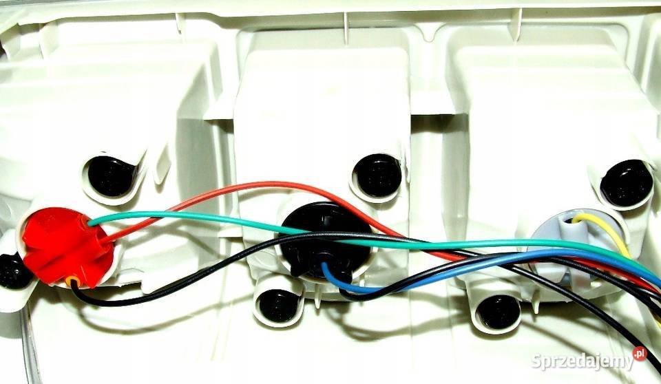LAMPA TYŁ PRAWA FORD RANGER 2009 2012 KOMPLETNA dolnośląskie Głogów