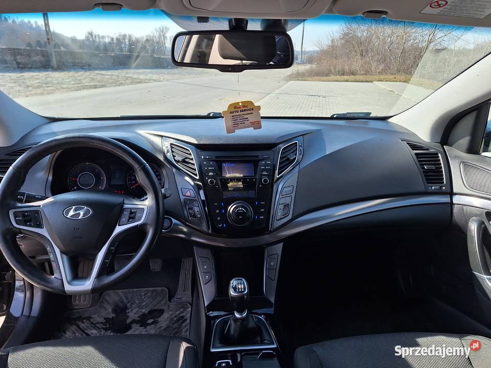 Hyunday i40 17 CRDi 116 kombi manual manualna Czudec sprzedam