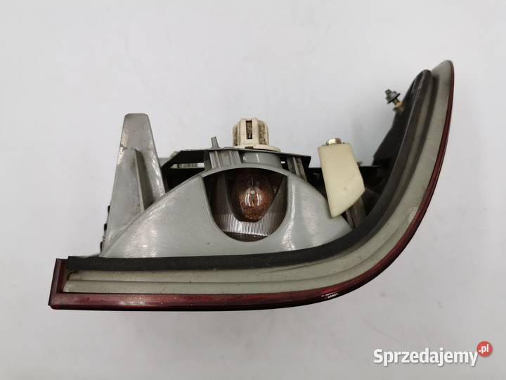 Lampa Prawy Tył Tylna Prawa Mercedes E Klasa lampy tylne Oświetlenie Wyszków