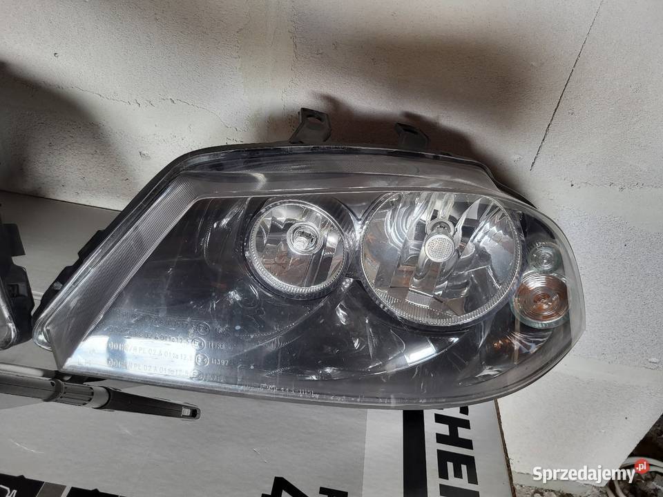Lampa prawa lewa przód depo lift czarne seat osobowe Pułtusk