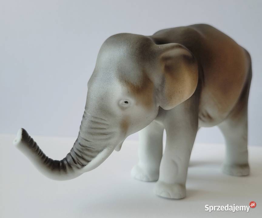 Porcelanowa figura słonia Royal Dux Figurki i rzeźby