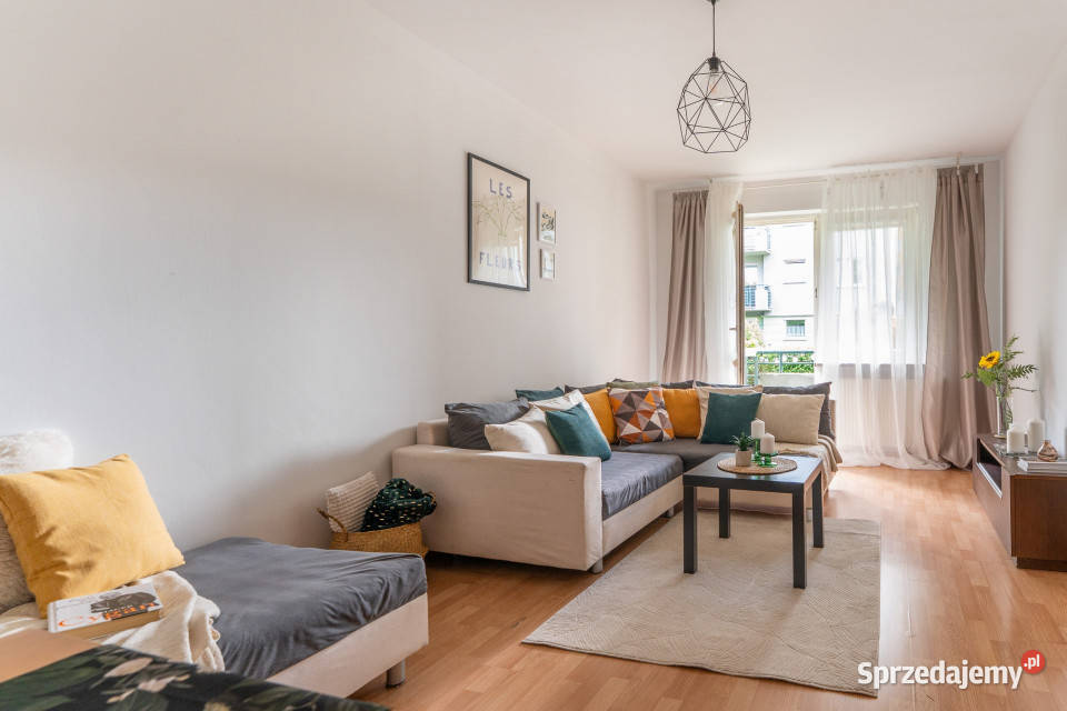 Dwa pokoje na zielonym Mokotowie plus balkon i Warszawa