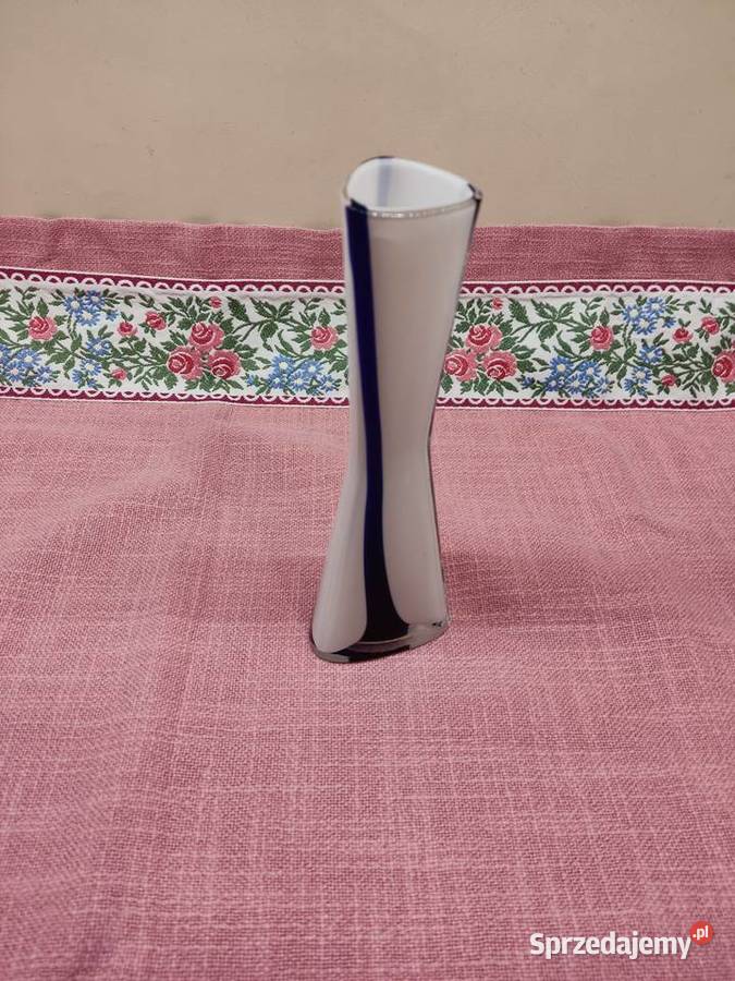 Wazon trójkątny na kwiaty Głuchołazy