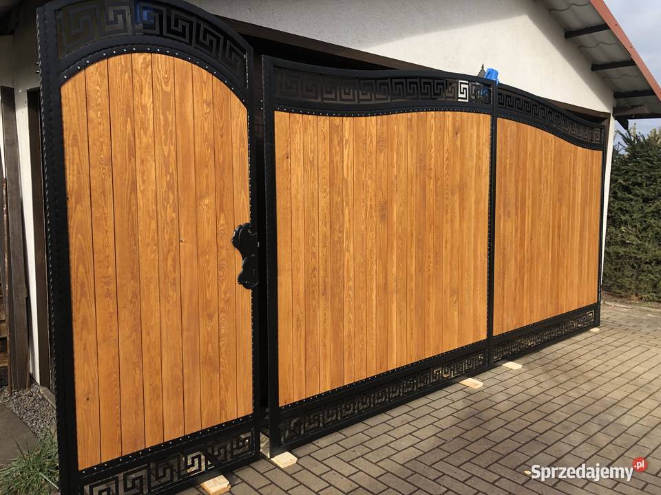 Brama wjazdowa dwuskrzydłowa łuk drewno