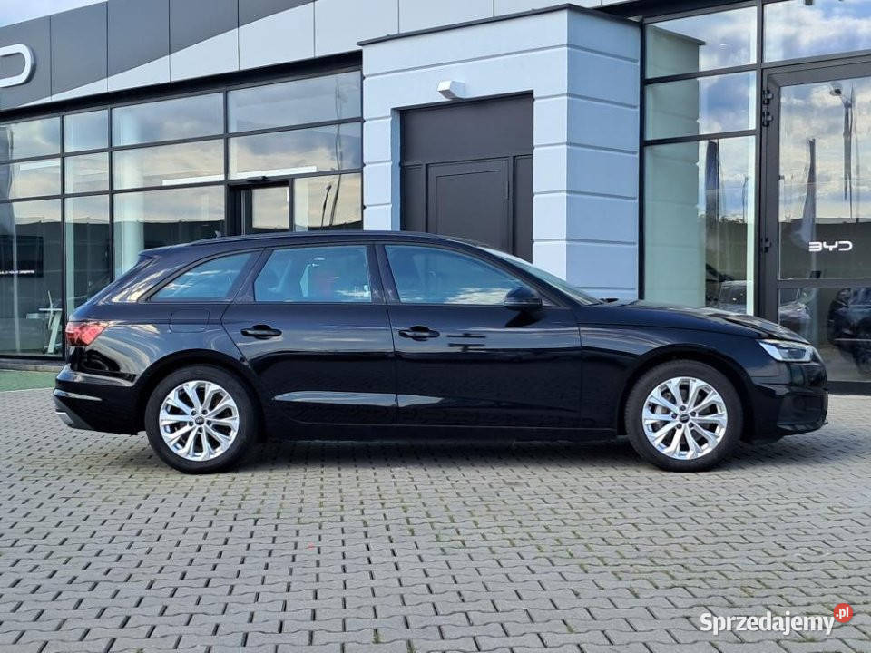 Audi A4 Avant 2024r FV 23 Navi Automat automatyczna