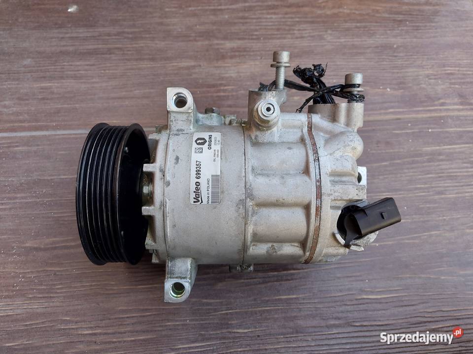 Kompresor VALEO ROCZNY A3 8P Golf V Passat B6