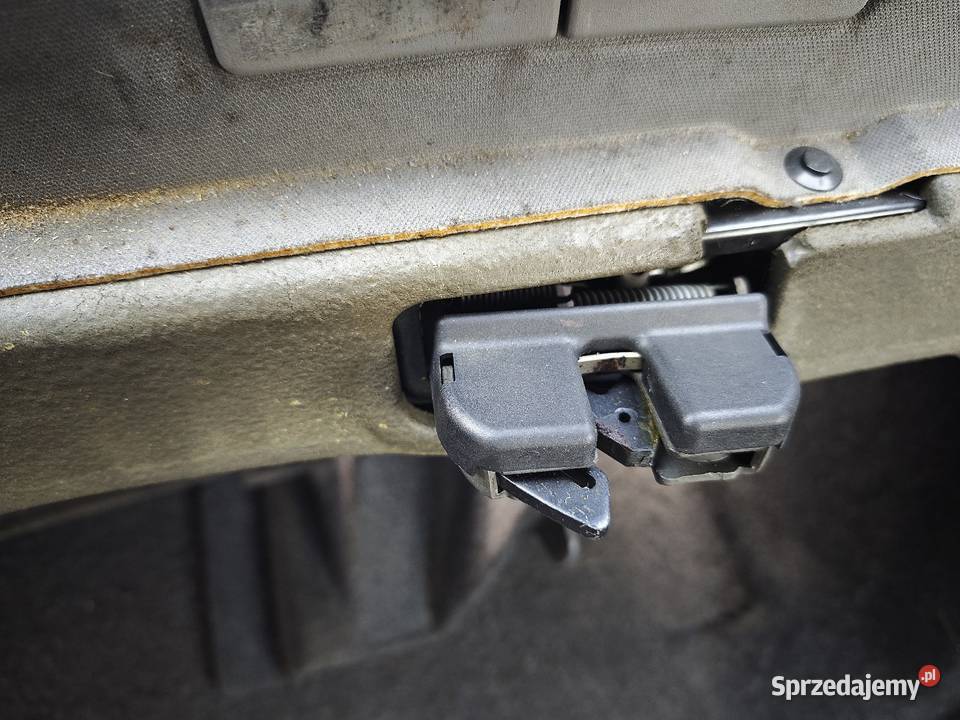 BMW E60 Sedan tylna kanapa rozkładanadzielona Suwałki
