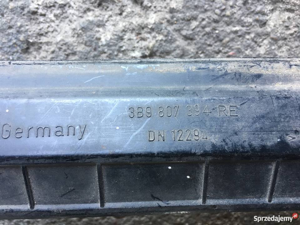 Ślizgi zderzaka Passat B5 Kombi Części samochodowe Chojnice