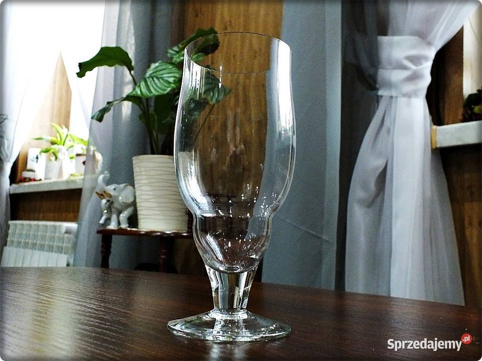 Kieliszek Szklanka na nóżce do koktaili Stan lubuskie Żary