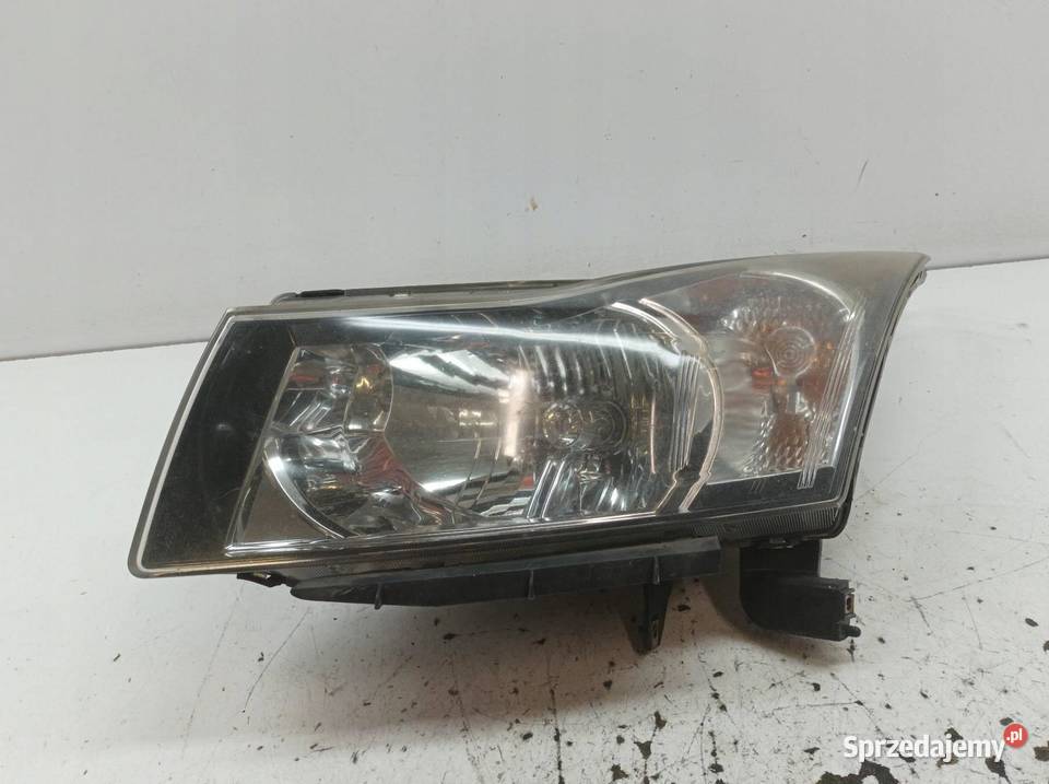 LAMPA PRZÓD LEWA EU Chevrolet Cruze I 2008 2014