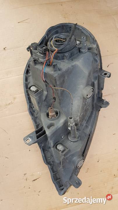 LAMPA PRZÓD PRAWA RENAULT TRAFIC I FL Lampy przednie