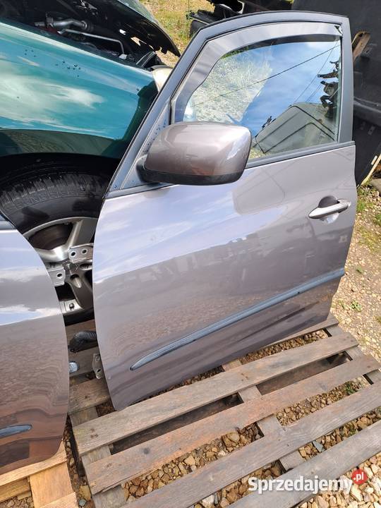 Kia Venga drzwi klapa zderzak kod lakieru NSW i śląskie