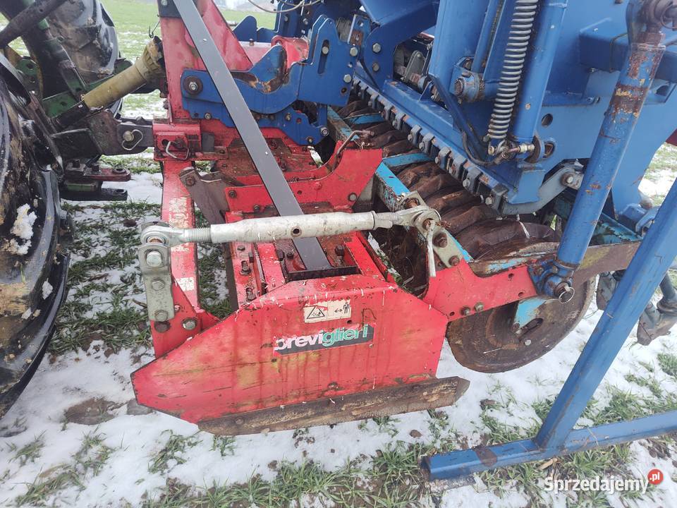 Siewnik nabudowany z broną Nordsten Barlinek