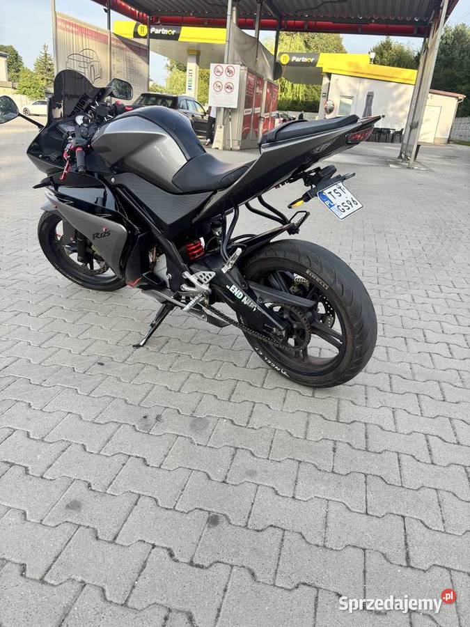 Yamaha yzfr12550 Rok produkcji 2012 Trzyciąż
