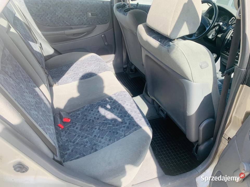 Mazda 323 sedan benzyna Rok produkcji 1999 Szczecin