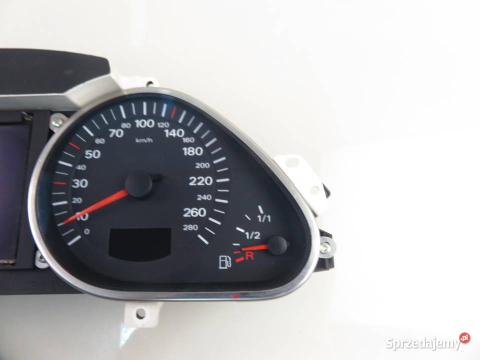 LICZNIK AUDI A6 4F2 C6 30 TDI BMK 4F0920900S małopolskie