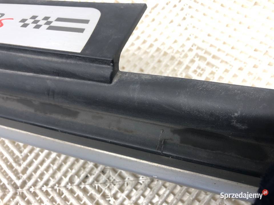 LISTWA PROGOWA LEWY MINI COUNTRYMAN R60