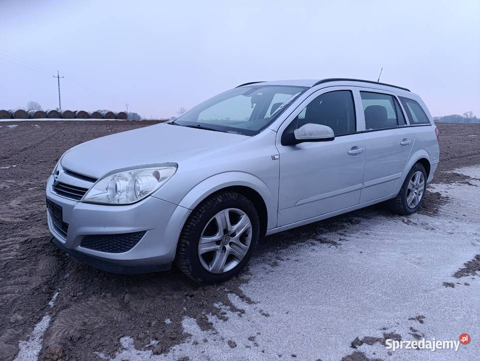 Opel Astra H 17 110 2009r Hak z157 Rok produkcji 2009 Brdów