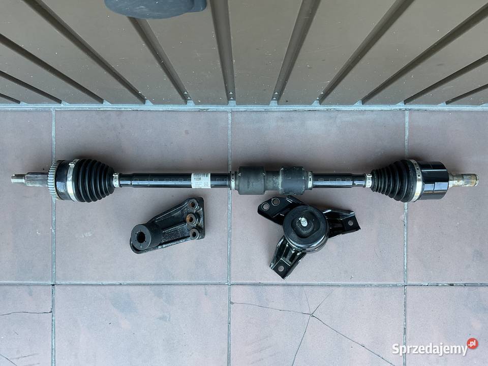 HYUNDAI IX35 17crdi 2WD Półoś Prawa Poduszka osobowe Półosie Pleszew