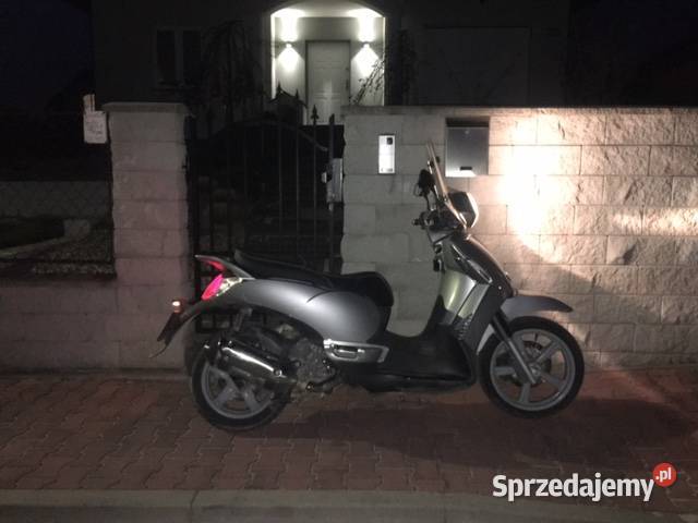 skuter aprilia scarabeo 250 vespa piaggio honda Kielce