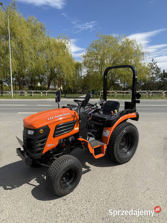 Traktorek Taro B2501 na oponach do trawy 25 Wisznia Mała