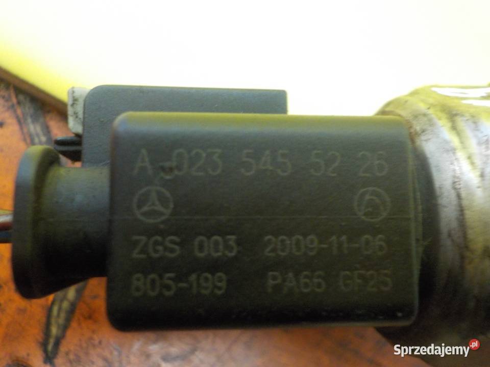 MERCEDES W204 18 CGI 11r 156 271820 czujnik osobowe Regulatory ciśnienia paliwa Suków sprzedam