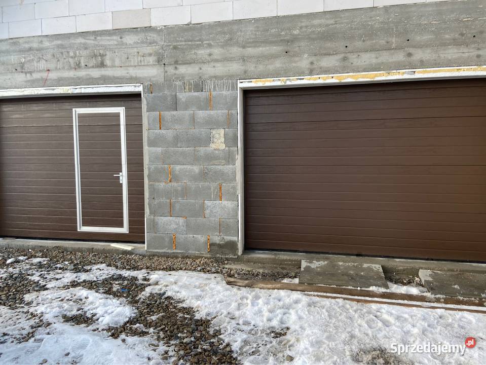 Brama garażowa segmentowa złoty dąb ocieplana Ogrodzenia i bramy Nowy Sącz