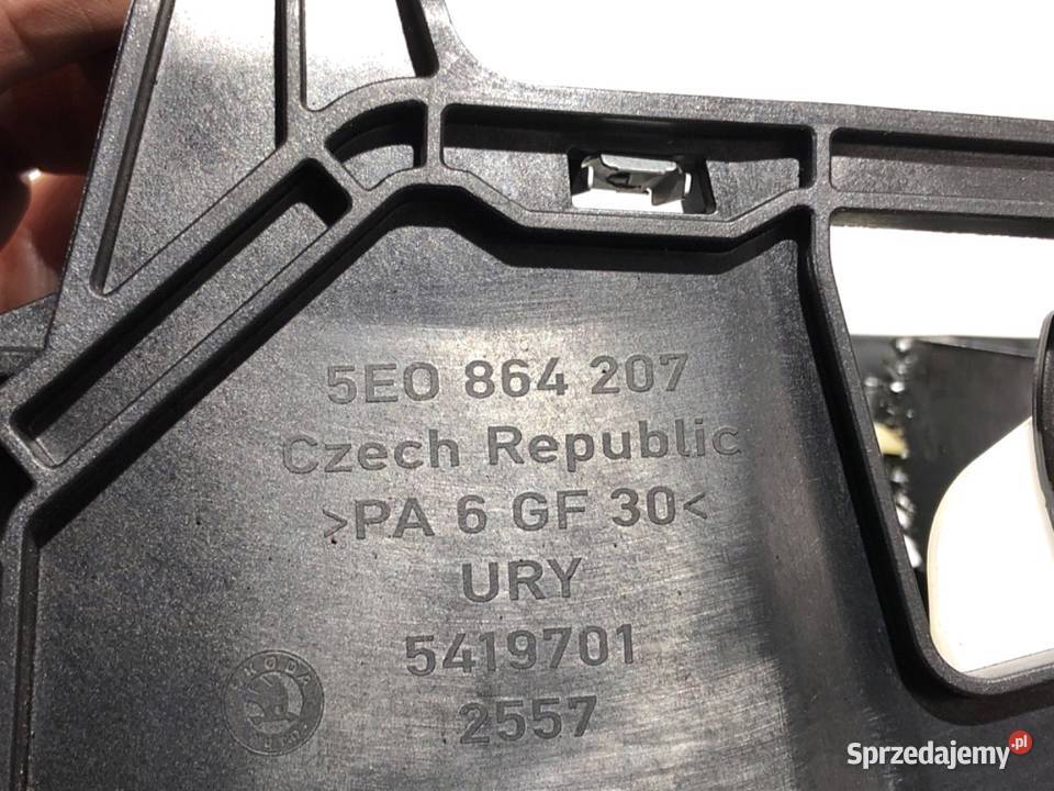 PODŁOKIETNIK SKODA OCTAVIA III Kombi osobowe