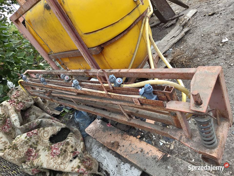 Opryskiwacz PPUH DEMAROLZIELONKI zawieszany 300 nieuszkodzony Skotniki Małe