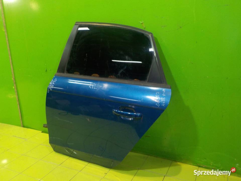 AUDI A4 B8 20 TDI 11r drzwi lewe tyl kompletne Suków