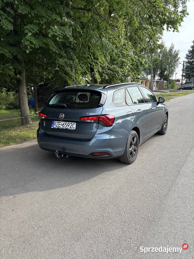 Fiat Tipo SW T3 polski salon 999cm3 Stobierna