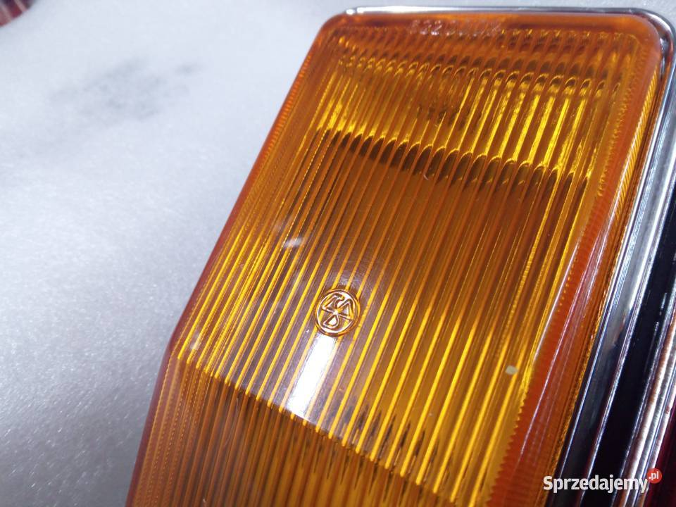 Fiat 125p tylna lampa lampy tył FSO Polmo auto podkarpackie Przemyśl