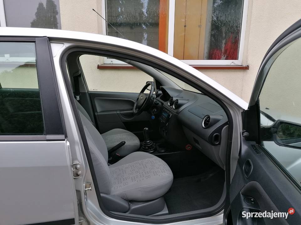 Ford Fiesta Mk6 5 drzwi 14 diesel Możliwa 1399cm3 Słupca sprzedam