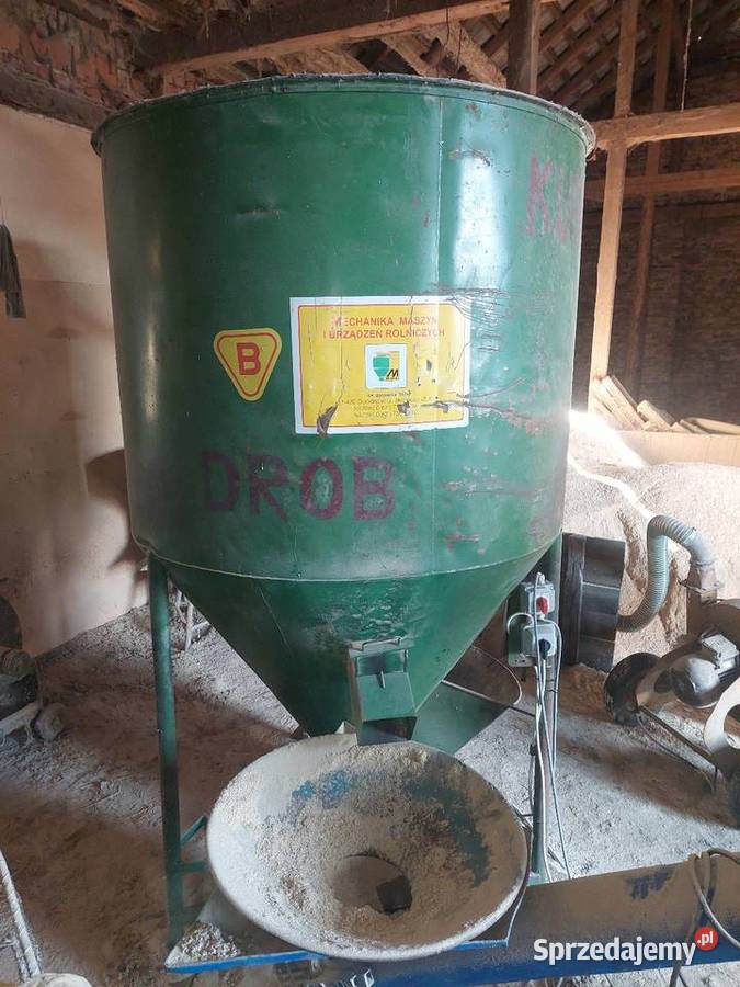 Mieszalnik pasz 2t Krotoszyn sprzedam