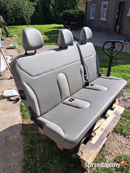 Renault Trafic siedzenia drugiego rzędu dostawcze