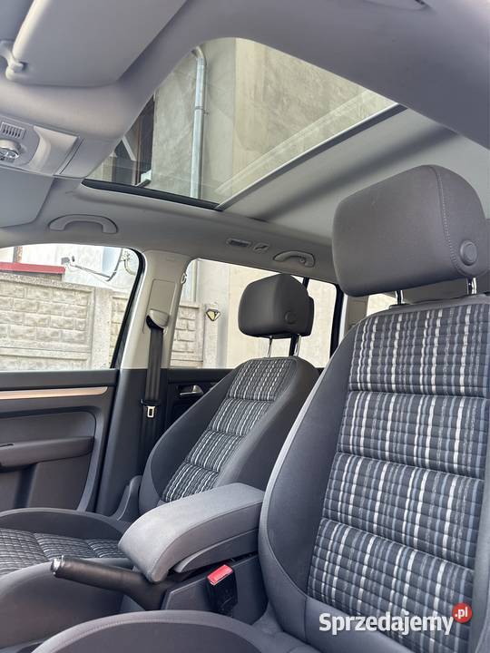VW Touran Cross 20TDI 177 DSG Panorama 7 osób Nowy Świat