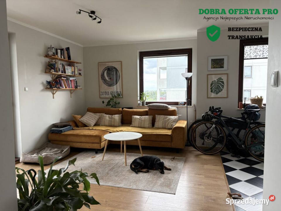 3 pokoje balkon winda miejsce postojowe Gdańsk