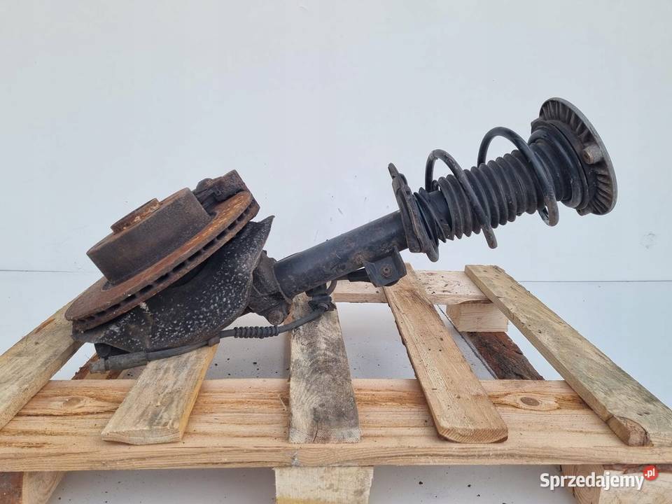 BMW F30 20 D PRAWY PRZEDNI AMORTYZATOR Piasta Rudka