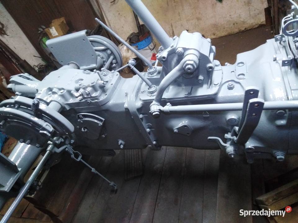 Ciągnik URSUS MASSEY FERGUSON malowanie naprawa