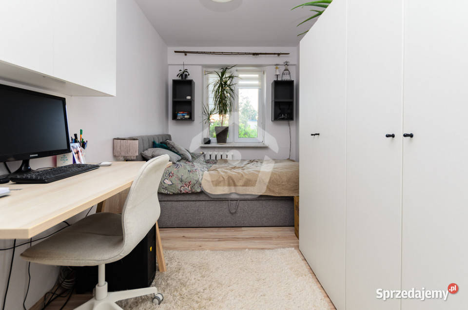 2 niezależne pokoje jasna duża kuchnia zadbane Rok budowy 1986 Rzeszów