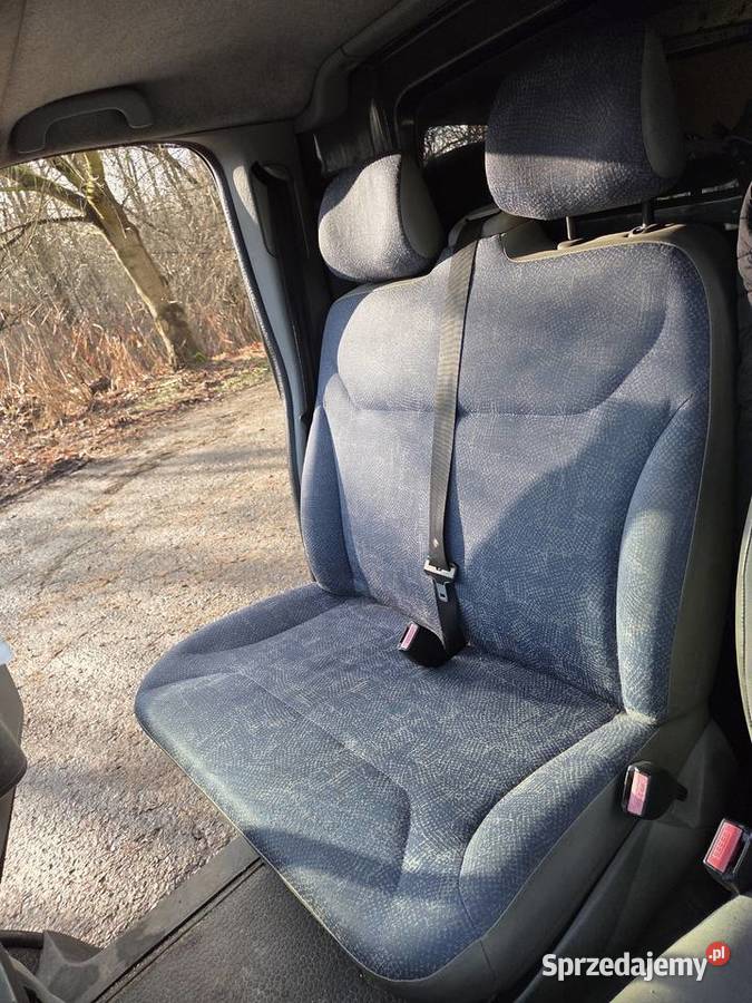 Nissan Primastar 19 dCi 82 L2H2 2005 r 267 Napęd przednia oś Nissan Ruda Śląska