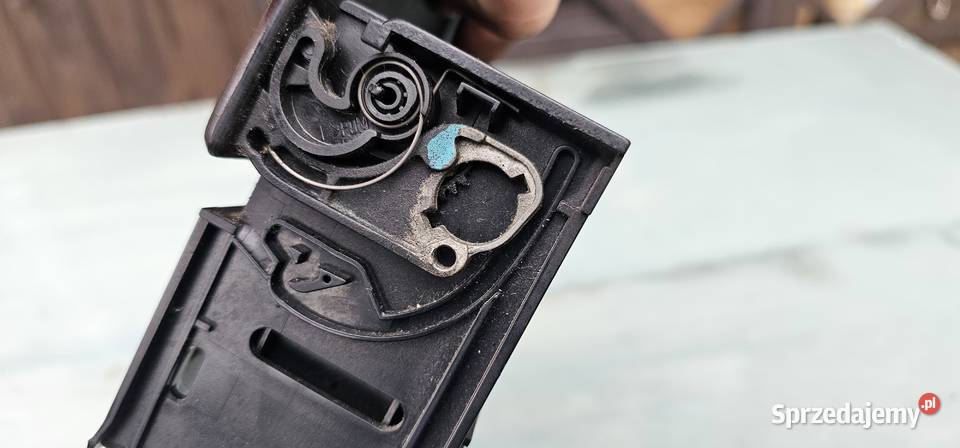 Schowek pod radio mercedes w210 Zbąszyń