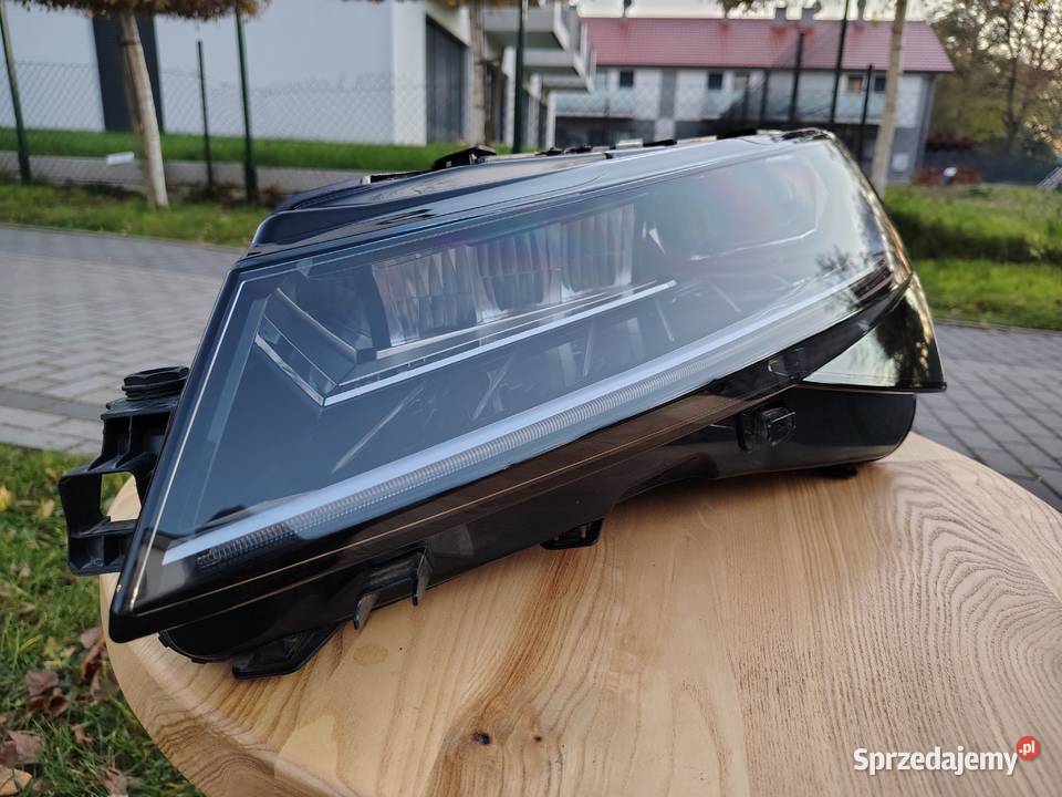 lampa Skoda SuperB lewa Matrix 2024r 3V1941015E Środa Śląska