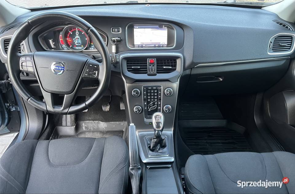 VOLVO V40 20D 5 cyl 150 gniazdo USB