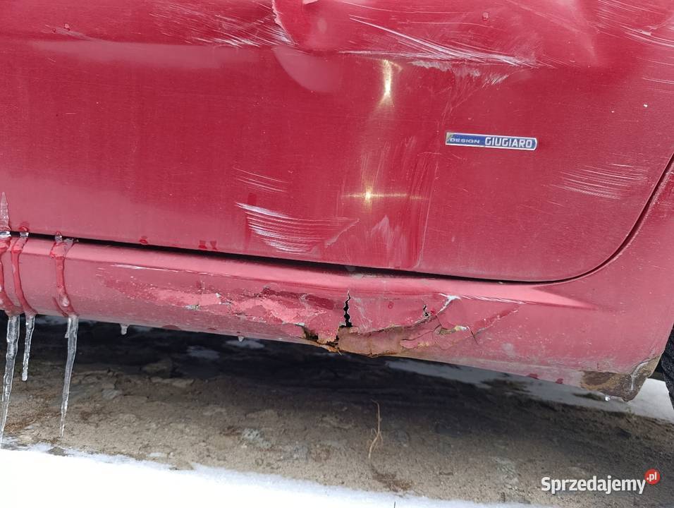 Grande Punto uszkodzone czerwony Szamotuły