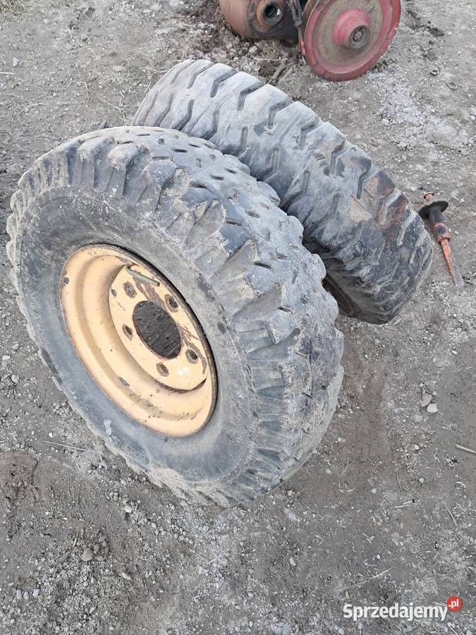 Kola opony 70012 kombajn Massey Ferguson 186187 Radom sprzedam