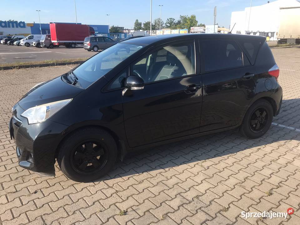 Sprzedam zamienie Toyote Versos isofix Nisko