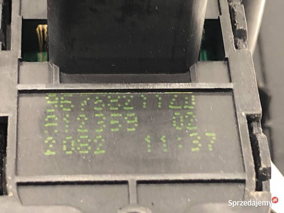 PRZEŁĄCZNIK SZYB PEUGEOT 208 I 96758211ZD