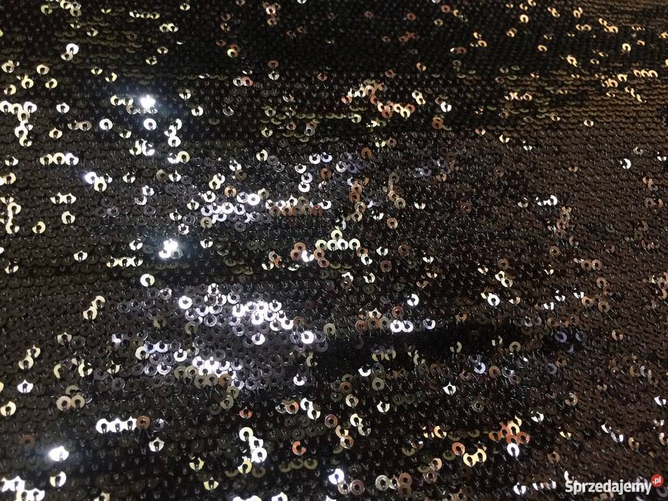 sukienka cekiny Sylwester odkryte plecy dolnośląskie